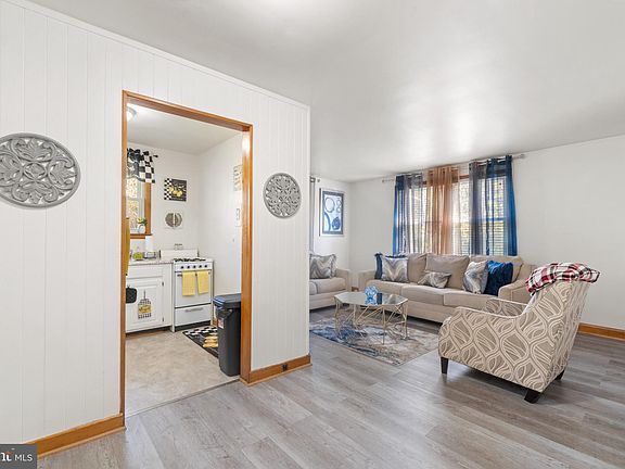 3rd image of 6012 Eunice Ave