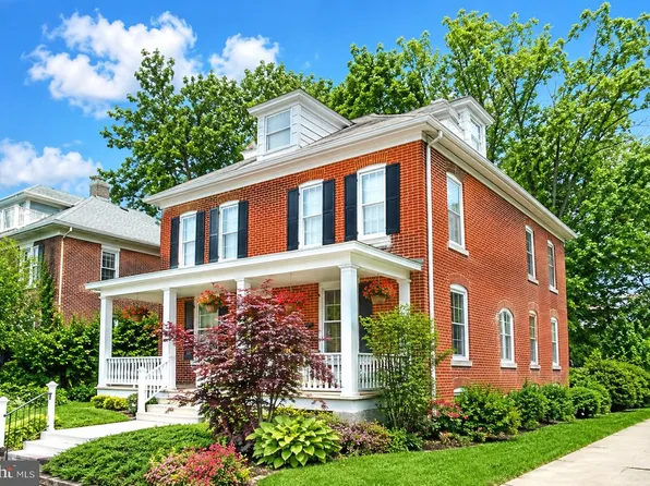 415 Lincoln Way W, New Oxford, PA 17350