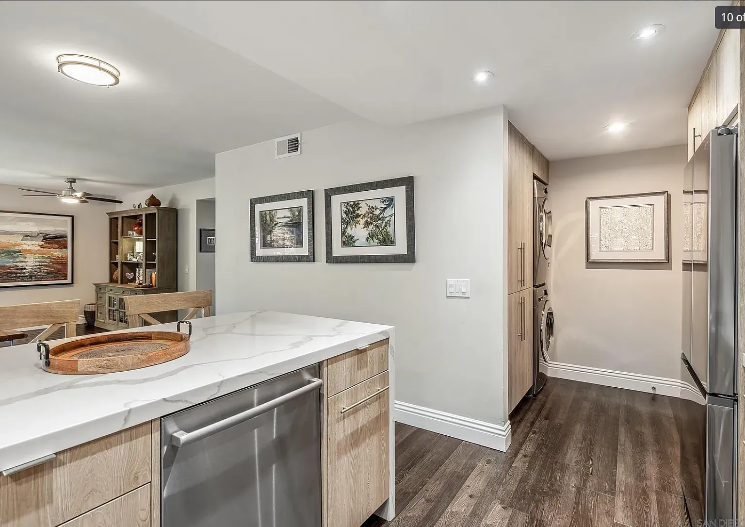 2 bed, 1208 sqft, $5,800 — Photo 2