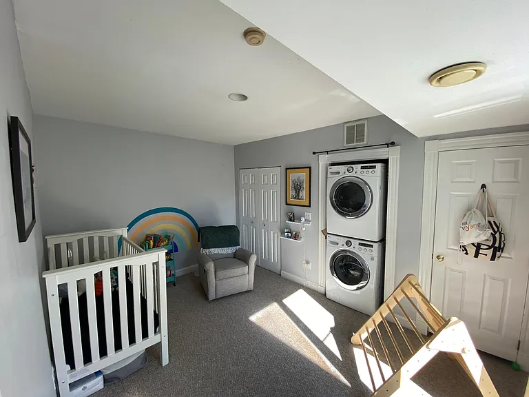 17 Elm St #3 — Photo 9