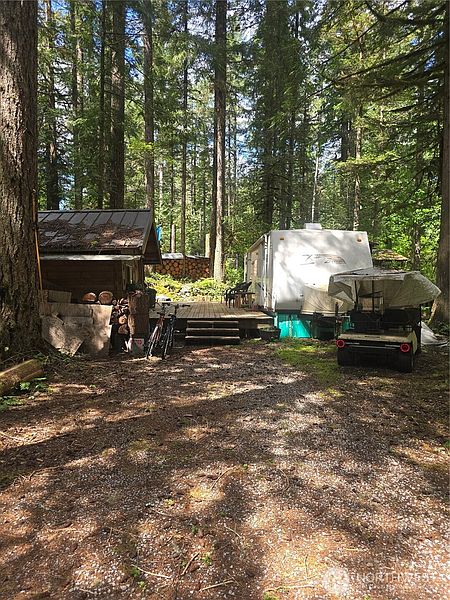 2nd image of 35 2 Wilderness Way