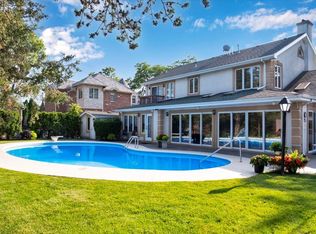 1539 E Marcus Ct, Park Ridge, IL 60068