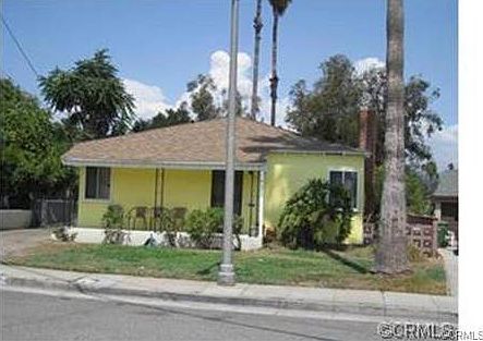 2nd image of 400 San Pasqual Dr