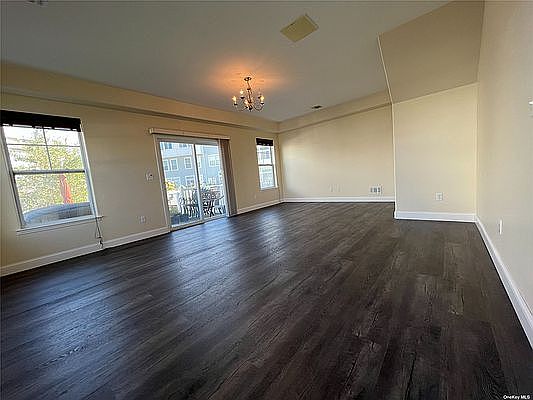 4th image of 6214 Ocean Ave S Floor 1