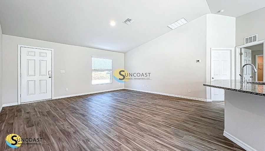 1st image of 1714 NE 40th Ln