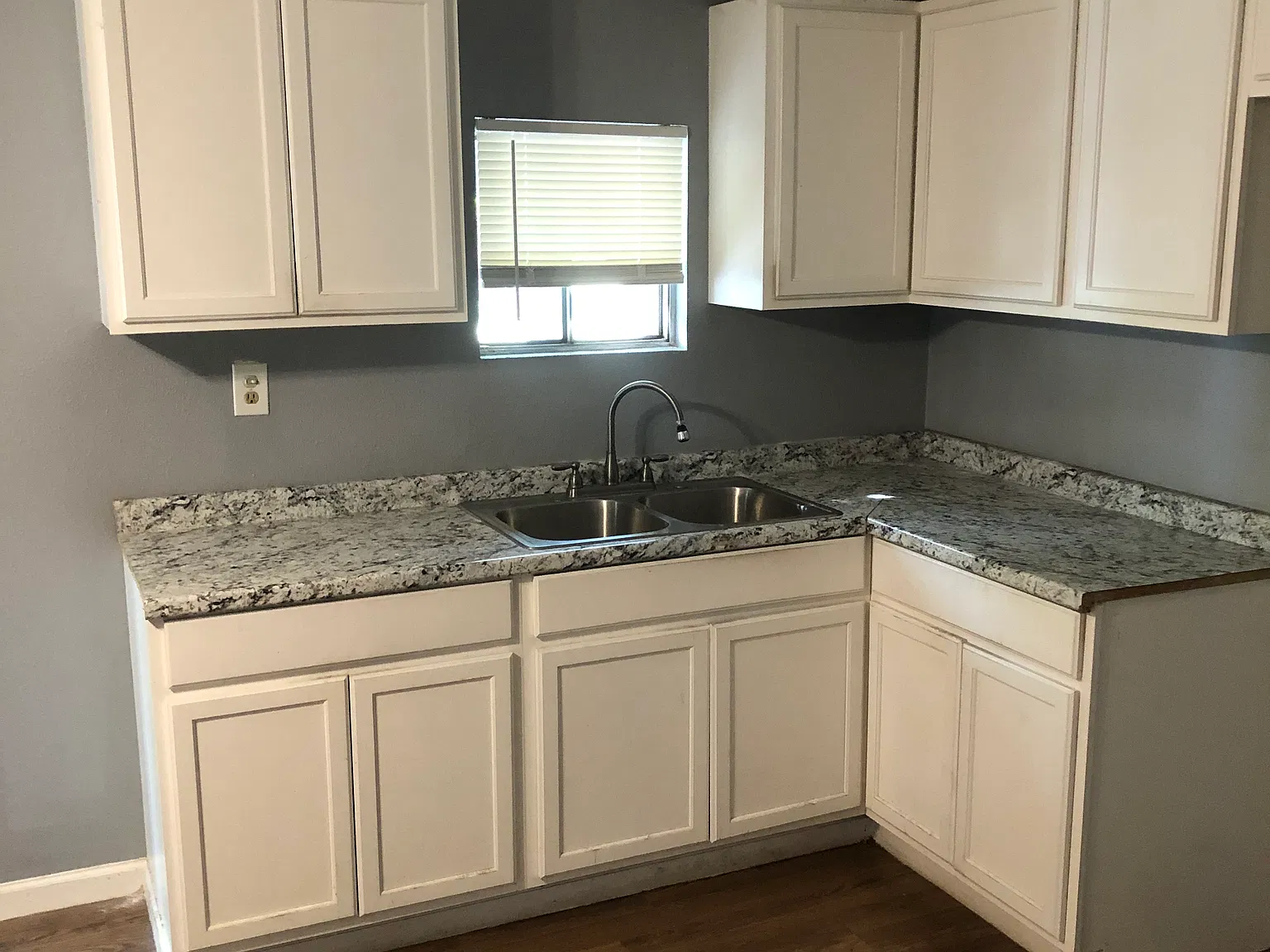 4 bed, 1652 sqft, $1,750 — Photo 4