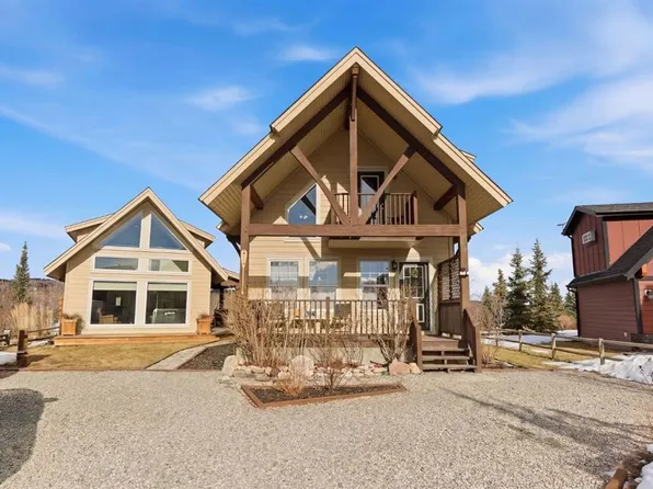212 SW Cottageclub Cres, Rural Rocky View County, AB T2K 1B3