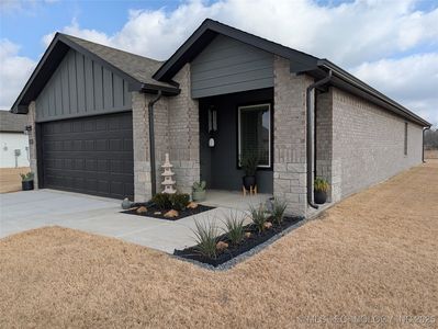 1100 N Arapahoe Ave, Chouteau, OK, 74337