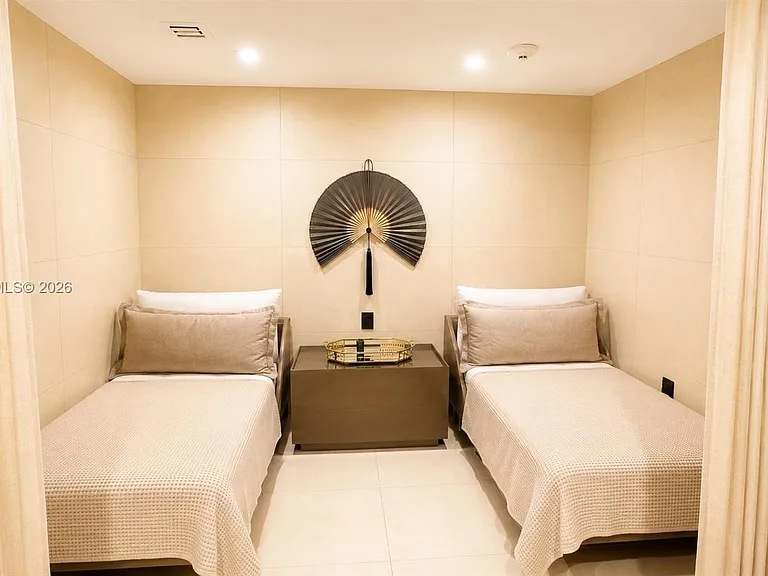 15901 Collins Ave #4303 — Photo 37