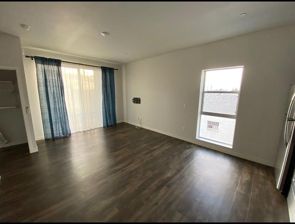 1st image of 3810 31st St #307