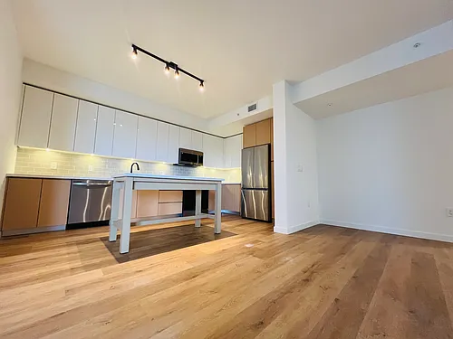 1648 NE 124th St #550 Photo 1
