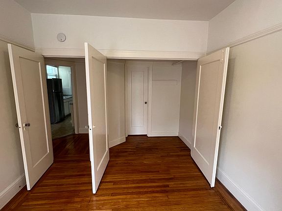 4th image of 3733 California St APT 1