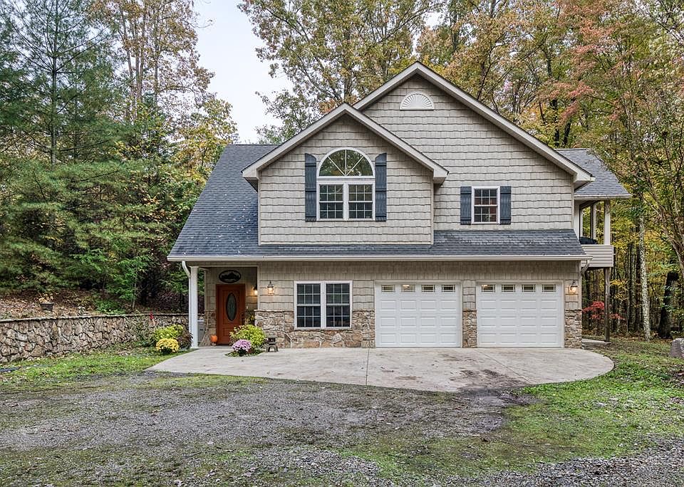 1st image of 902 Cowpens Dr