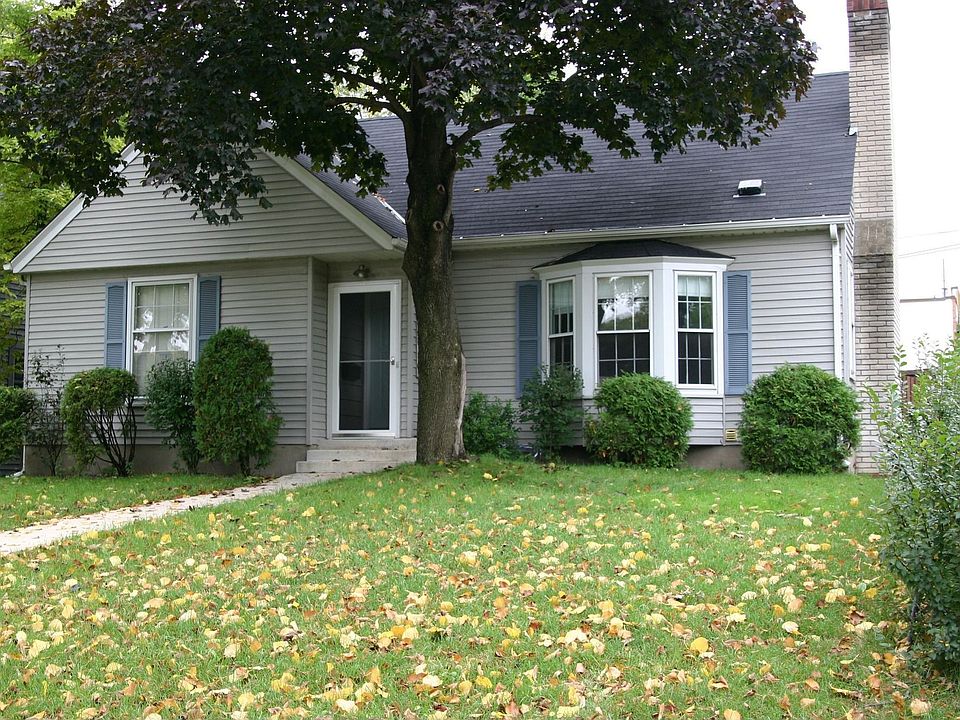 Fabulous 1 1/2 story in sought-after SW Minneapolis neighborhood