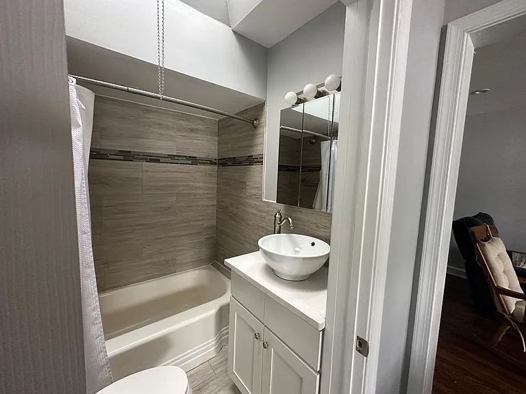 39 S Easton Rd #REAR — Photo 6
