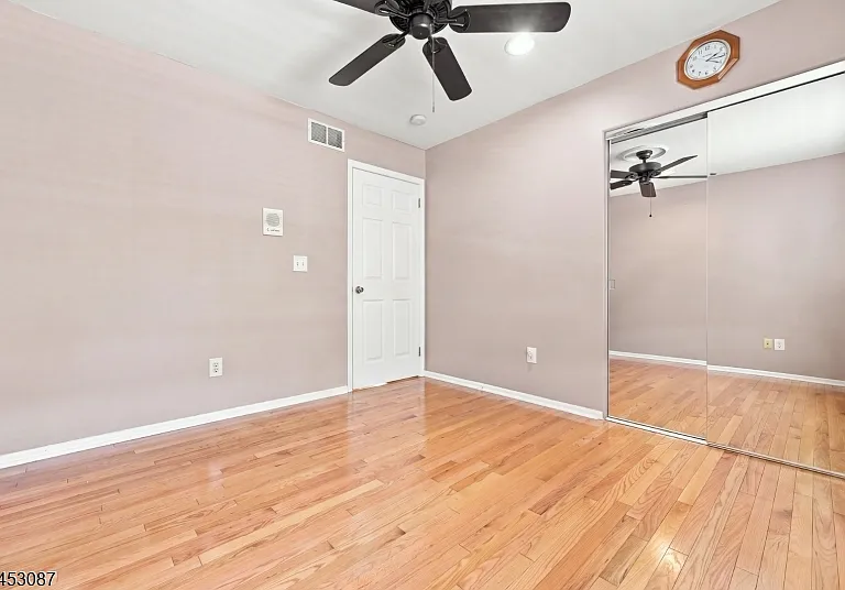 17 Grant Way — Photo 18