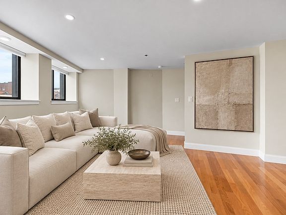 2nd image of 357 Commercial St APT 320