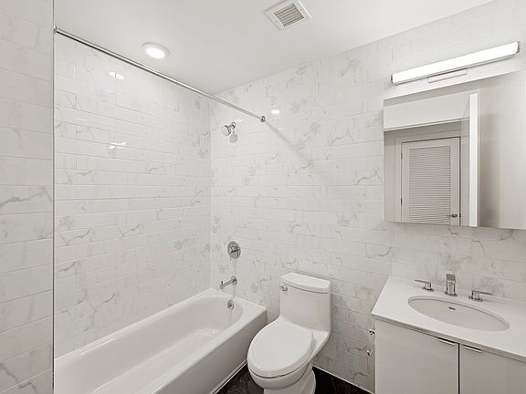 4th image of 1164 Greene Ave #1A