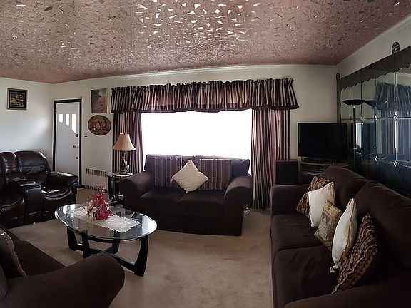 5th image of 722 Crans St
