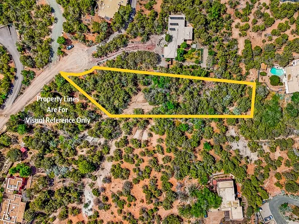 1201B Bandolina Rd, Santa Fe, NM 87501