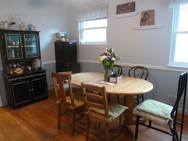 Osborn Dr — Photo 32