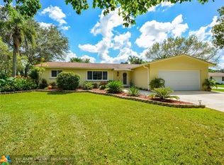 16640 SW 62nd St, Southwest Ranches, FL 33331