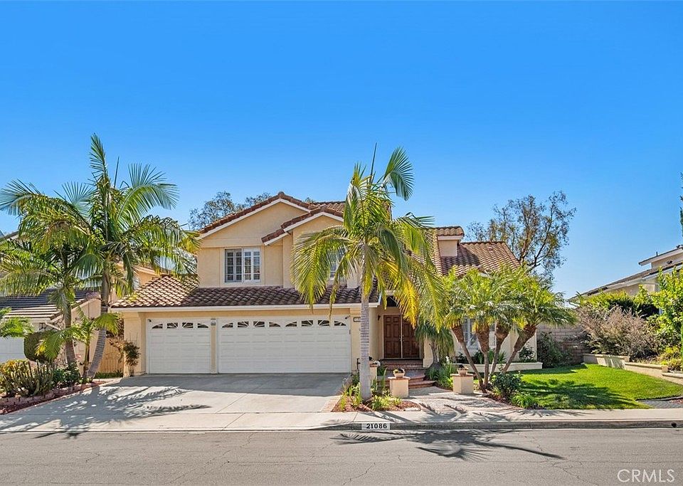 1st image of 21086 Cantebury Ln
