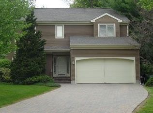 276 Belmont Pl, Mahwah, NJ 07430