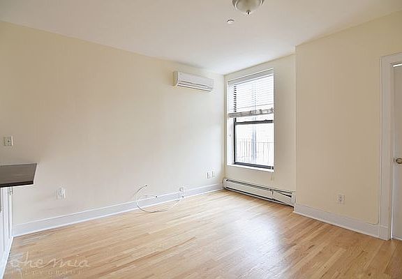 3rd image of 2196 Frederick Douglass Blvd #33E