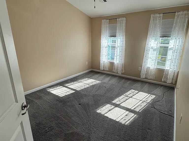 3535 Neville Way — Photo 9