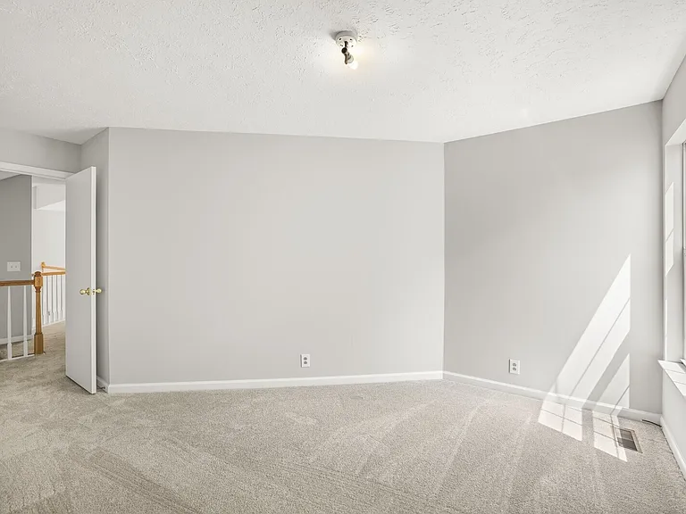 3127 Creekview Ln — Photo 48