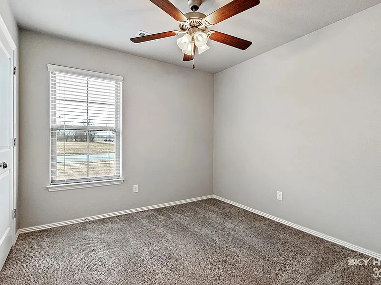 Haden Holly Station - Duplexes & Townhomes in Siloam Springs, AR — Photo 34