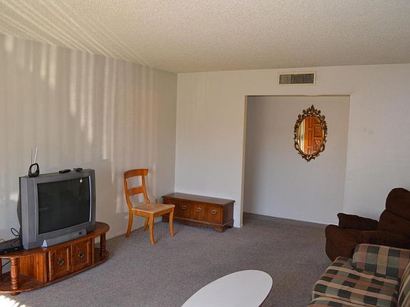 3rd image of 4442 W Garden Dr