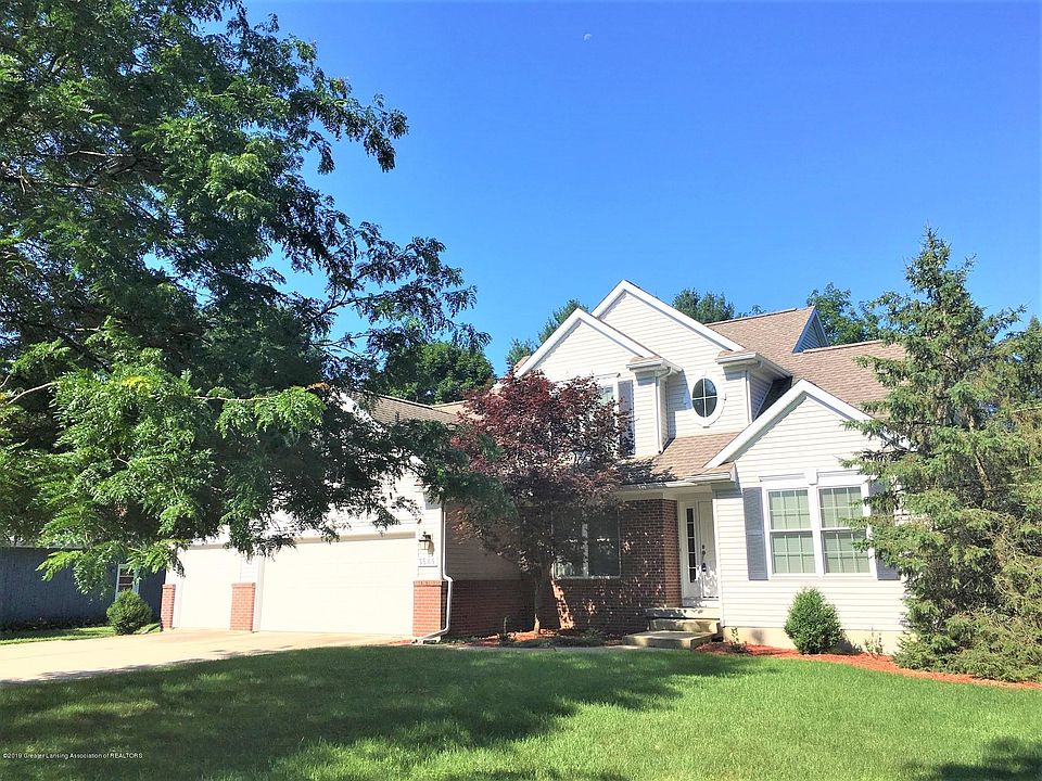 1st image of 3585 W Arbutus Dr