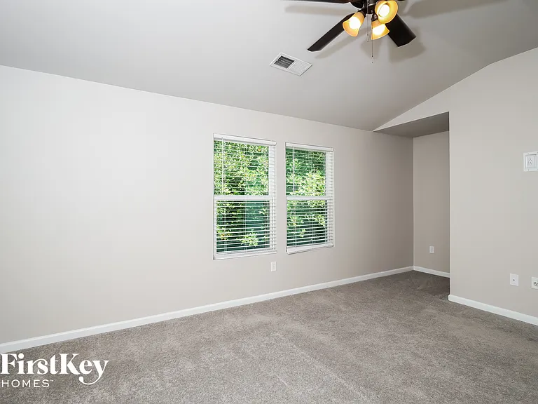 2550 Wood Bend Ln — Photo 10