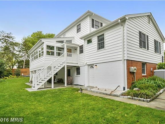 2nd image of 5911 Bing Ct