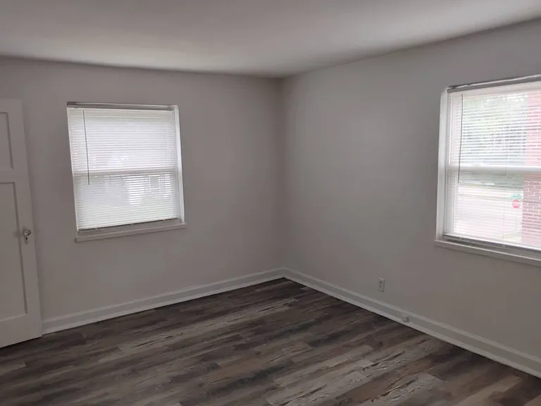 238 E Beechwood Ave — Photo 19