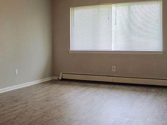 4th image of 1309 Lakeview Ave APT 22
