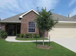 15445 Yarberry Dr, Roanoke, TX 76262