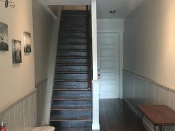 3rd image of 626 Richmond Ave APT 1