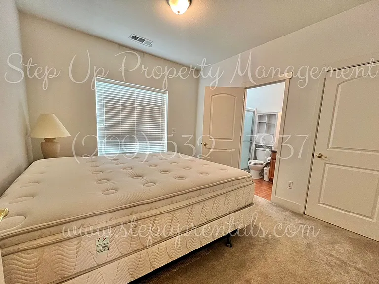 121 Pepperwood Ln — Photo 14