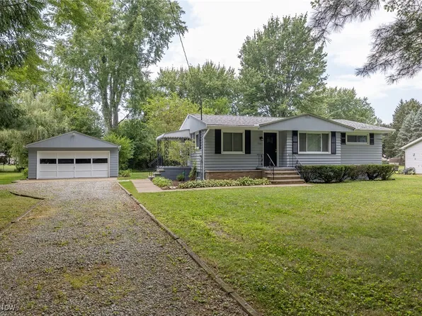 7100 Fairacres Rd, North Ridgeville, OH 44039