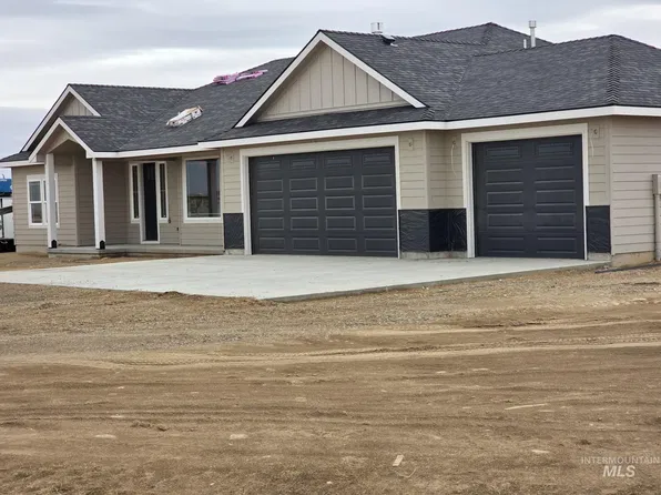 8645 SW El Camino Ct, Mountain Home, ID 83647