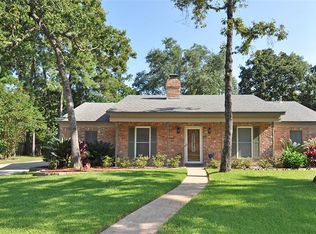 1803 Willow Point Dr, Kingwood, TX 77339