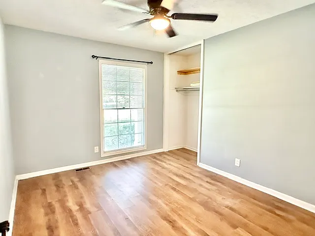 2527 Kingston Dr — Photo 15