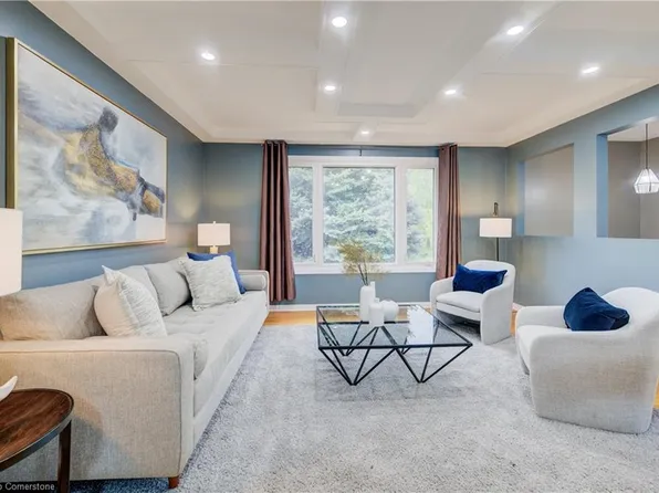 80 Folkstone Cres, Kitchener, ON N2E 2S5