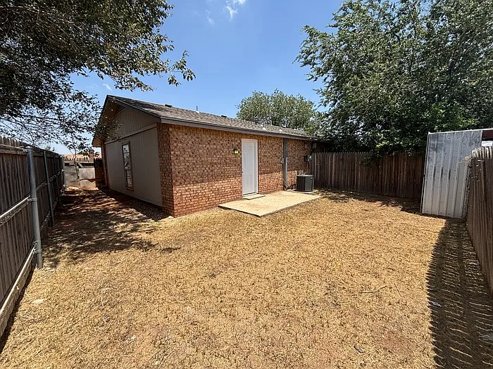 4805 Country Club Dr #B — Photo 16