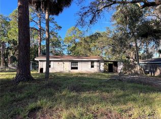 49 63rd St, Yankeetown, FL 34498