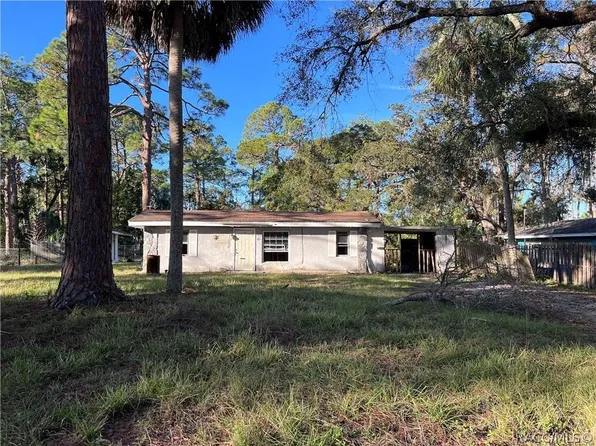 49 63rd St, Yankeetown, FL 34498