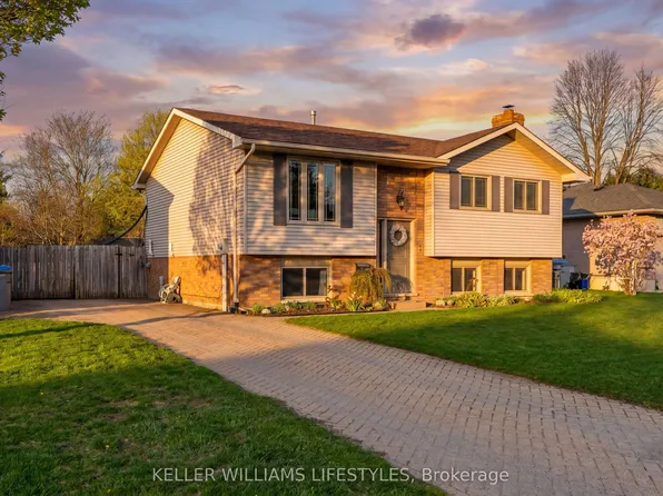 7 Pearson Ave, Strathroy Caradoc, ON N7G 3X8